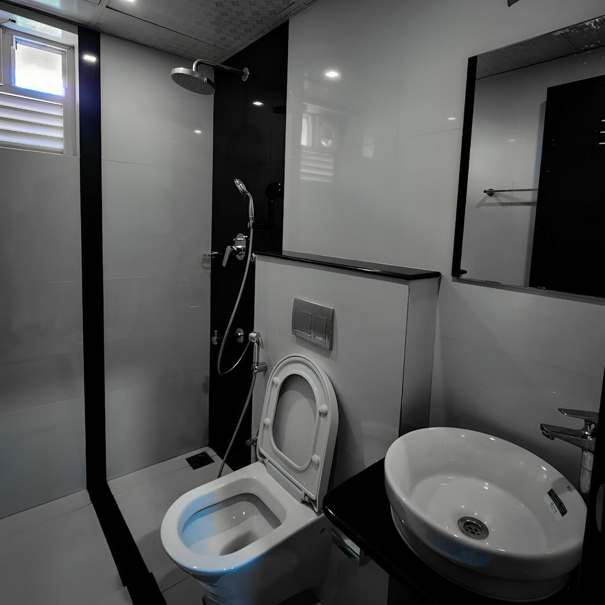 Gdc - Apartment Suites Kochi ภายนอก รูปภาพ